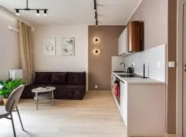 Kamienica przy kinie, parking & balkon-Blisko MTP