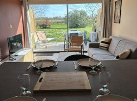 Cozy Duplex, Hotel in Arles