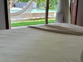 villa coqueiro praia do prea, hotel a Cruz