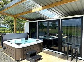 The Lux Pod, hotel v destinaci Ballynameen