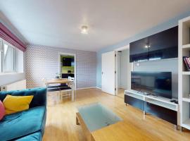 1BR Flat Near Isleworth Station & Syon House, hotel i Isleworth