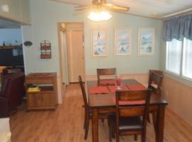Jensen Beach Pelican Cottage – hotel w mieście Jensen Beach