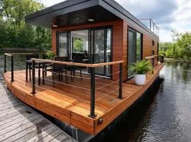 Maréa Stays, Habitation Flottante, Yacht Club TR