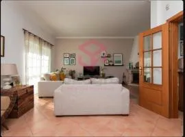 Aconchegante&Charmosa casa Sesimbra