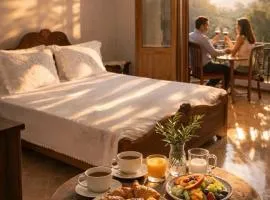 Room 2 Cozy Mountain View Room with Balcony Breakfast Included