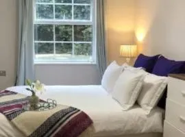 Modern Cosy York City Apartment with Free Parking