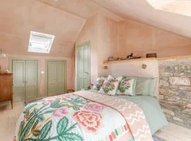 The Wood Wing Suite at Bellspool