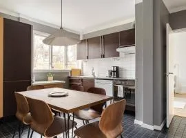 Chic 2-Bedroom apartment on Lidingö