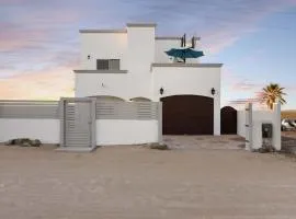 Beautiful & Quiet Oceanview Home Casa Beltran