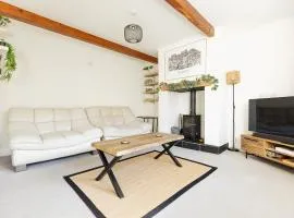 OLD WEAVERS COTTAGE - Charming Historic Weavers Cottage in Holmfirth, West Yorkshire
