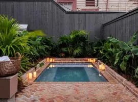 Luxe 6-bedroom Garden District Suite Hotel Pool