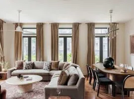 Luxe 6-bedroom Garden District Retreat Hotel Pool