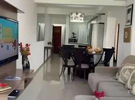 Apto Lírio da Paz- 3 Quartos com sacadas,espaçoso e de frente para avenida principal!