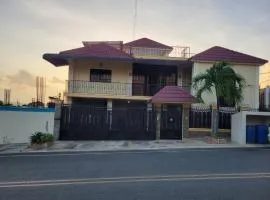 Three Bed Room Next to Colinas Mall near monumento