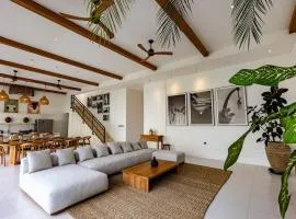 Villa Liora - 3BR - Piscine & Rooftop - Near Canggu