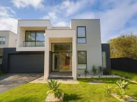 Miami Retreat - 14 guests - 6 parking spaces