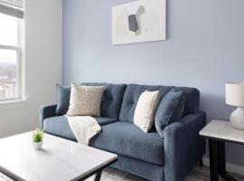 Landing Beautiful 1BD Pool Clubhouse, Hotel in Rome