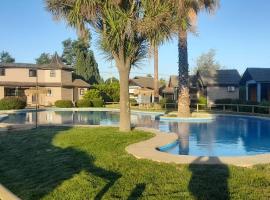 hotel Curacao โรงแรมในPinto