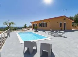 Villa with private pool in Floridia