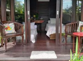 Ketewel Bed & Breakfast Niti Room