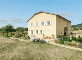 Séjour paisible dans la campagne de Mont-l'Étroit, proche de sites historiques - FR-1-584-381