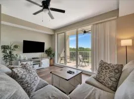 Mangrove View 2BR - Pool Hot Tub & Gym Access