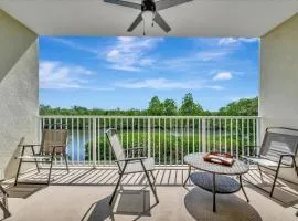 Mangrove View 2BR - Pool Hot Tub & Gym Access