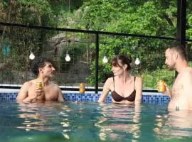 Thuong Luong Homestay - Pool Mountain View