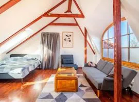 Beams & Bells Attic Old Town Self Check-In