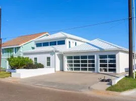 Waterfront Channel - Boat Slip - New Remodel