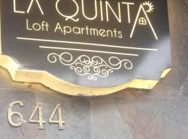 Mi Quinta Raíz Loft Apartments, hotel i Iquitos