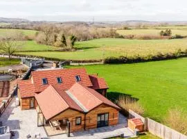 Megan's Hideaway | Luxury 4 Bed Retreat