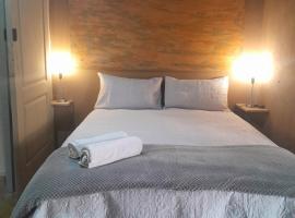 129B African Bushveld Self Catering Buchelor Room, hotelli Buffelspoortissa