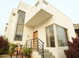 The Orchid - Falcon Stays at Nandi Hills