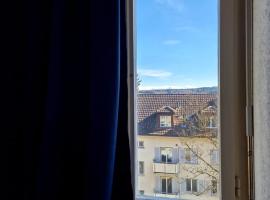 Casa Maria Apartments, מלון בזולותורן