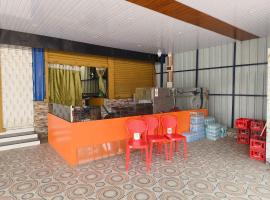 Hotel O DEEPALOK GUEST HOUSE & RESTAURANT, hotel u gradu mayapur