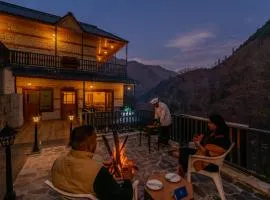 SaffronStays The Tirthan House - Terrace View