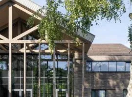 Luxury 1BR Apartment in Nida I ᴄᴏʜᴏsᴛ