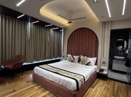 Hotel Meera International, hotel i Dum-Dum Junction