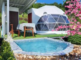 Phunapat Camping、Ban Song Phi Nongのホテル