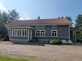 Vaahterakumpu, Hotel in Lahti