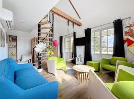 Appart Hôtel de la baie, hotel u gradu Sen Žan le Toma