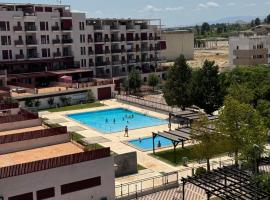Ático con terraza, piscina y jacuzzi, hotel di Villanueva de Río Segura