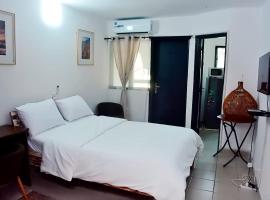 Rési-hôtel Palmeraie, khách sạn ở Abidjan