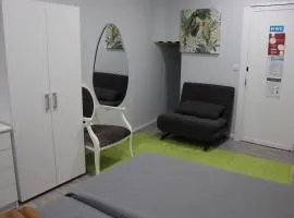 Safety House Rua Direita