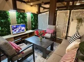 ICC Executive Retreat, 250m to Waterfront & CBD