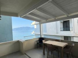 Sea & Sand Hotel, хотел в Вльора