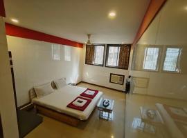 Hotel Vishal - Near Surat Railway Station, Hotel in Surat