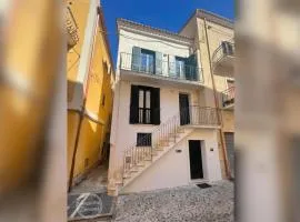 Charming 3-Story Amantea Home with Full Kitchen, 3 Baths and Minutes to the Beach