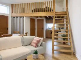 Escapade Cosy à Auxonne - Coin Nuit en Mezzanine